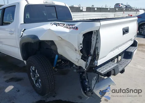 2022 Toyota Tacoma Trd Off Road z USA, uszkodzony, nr VIN 3TMAZ5CN5NM171619